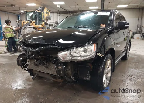 2011 Mitsubishi Outlander Gt z USA, uszkodzony, nr VIN JA4JT5AX1BU023989